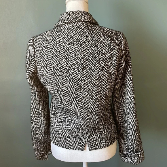 J. Crew Black White Tweed Herringbone Blazer Fully Lined Size 4 CS - Picture 3 of 5